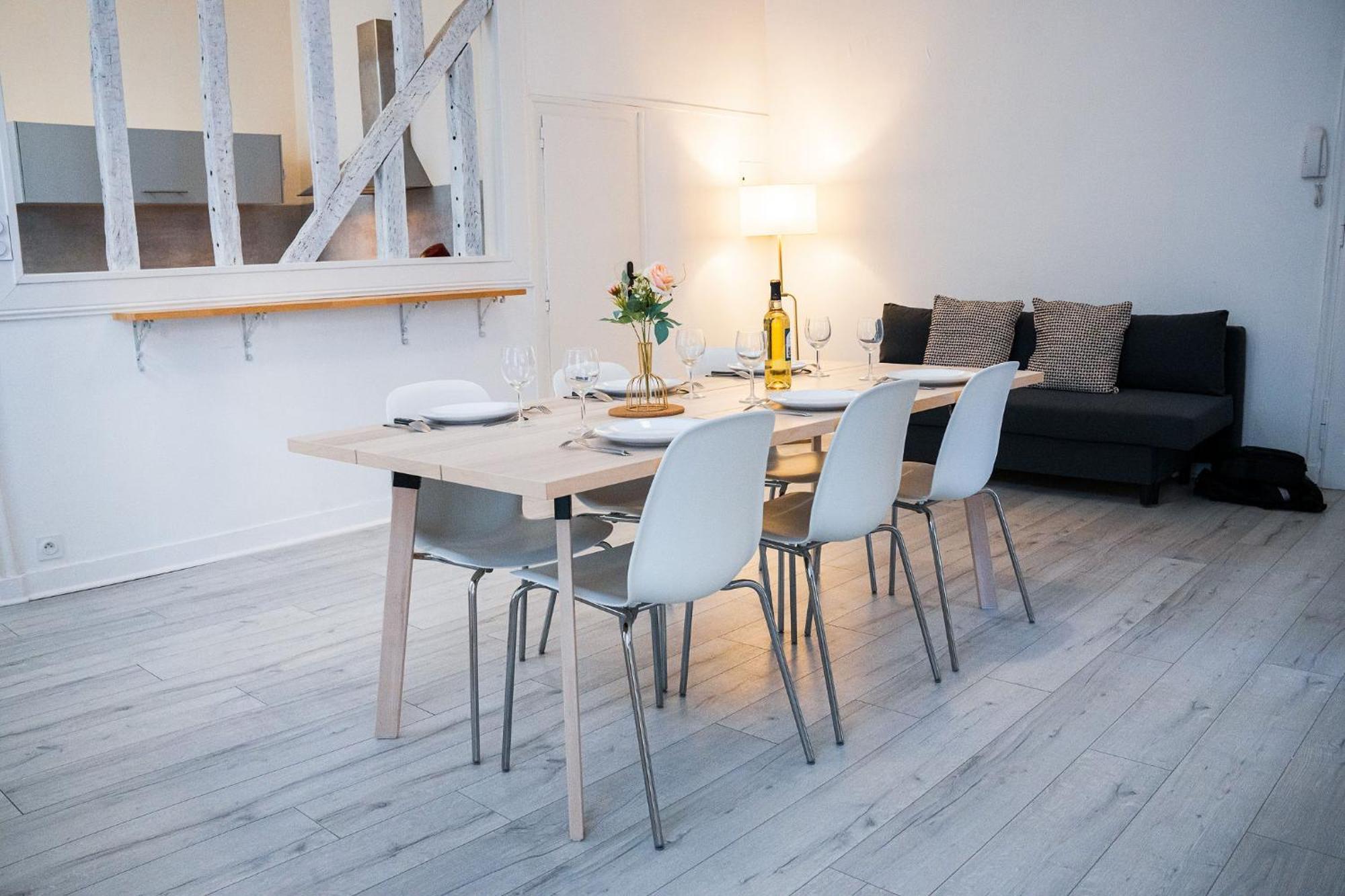 Wonderhost, Volumes Incroyables & Royale *