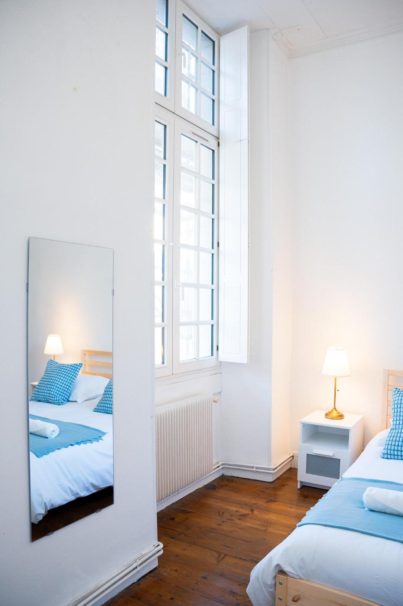 Wonderhost, Volumes Incroyables & Royale *